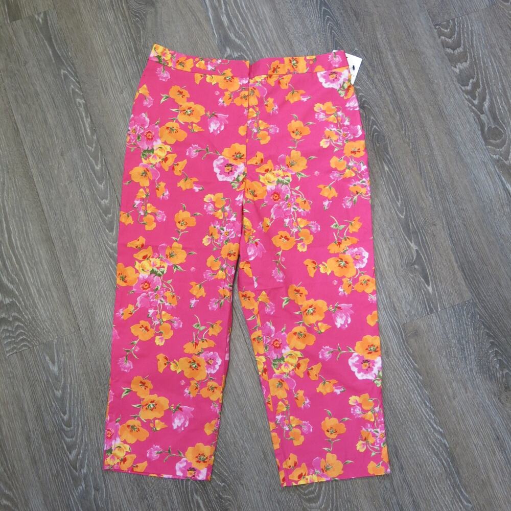 EMMA JAMES *NWT* Capris Crop Pants Size 12 Hidden Closure Colorful Pink Floral